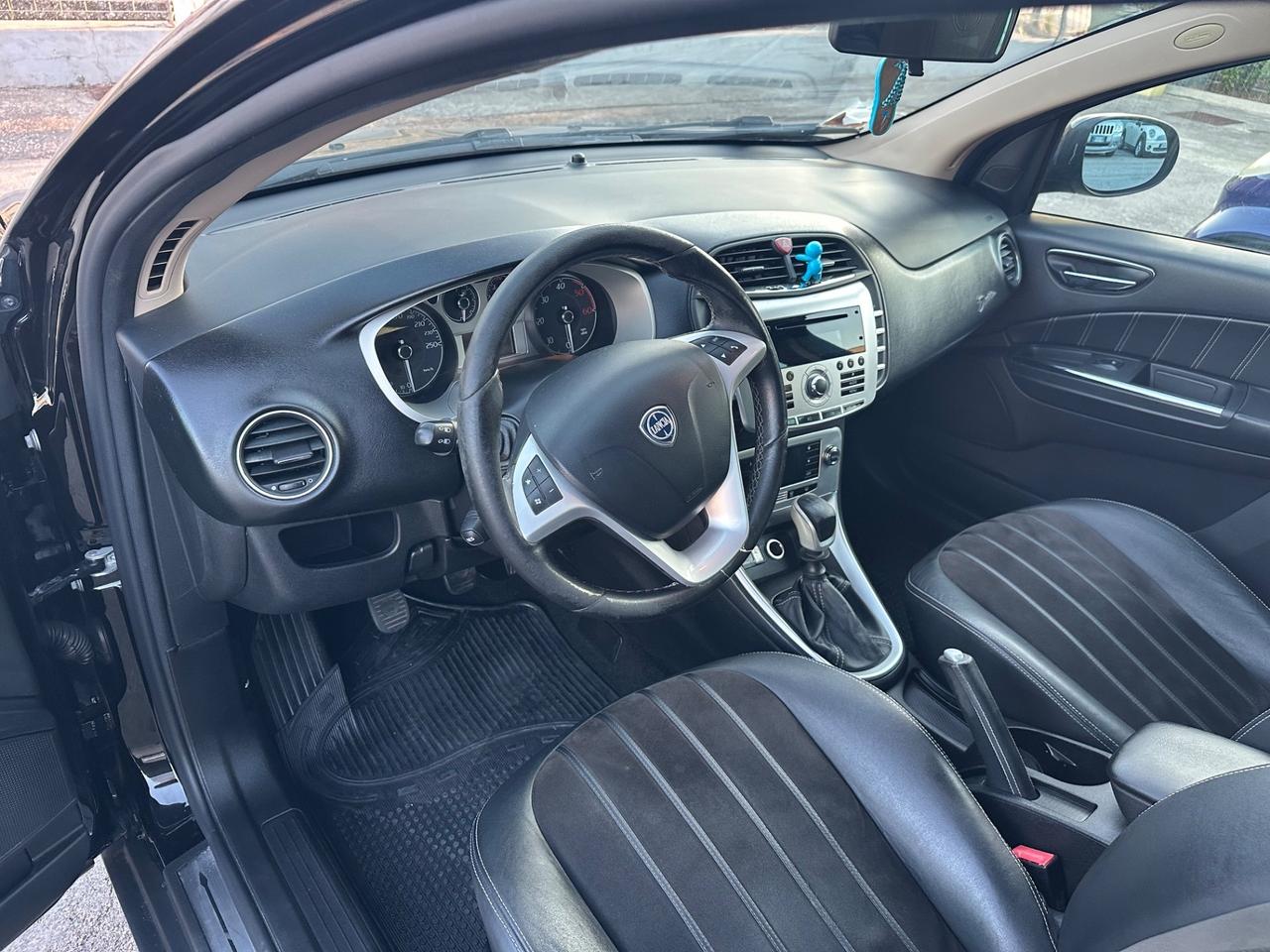 Lancia Delta 1.6 MJT DPF Platino