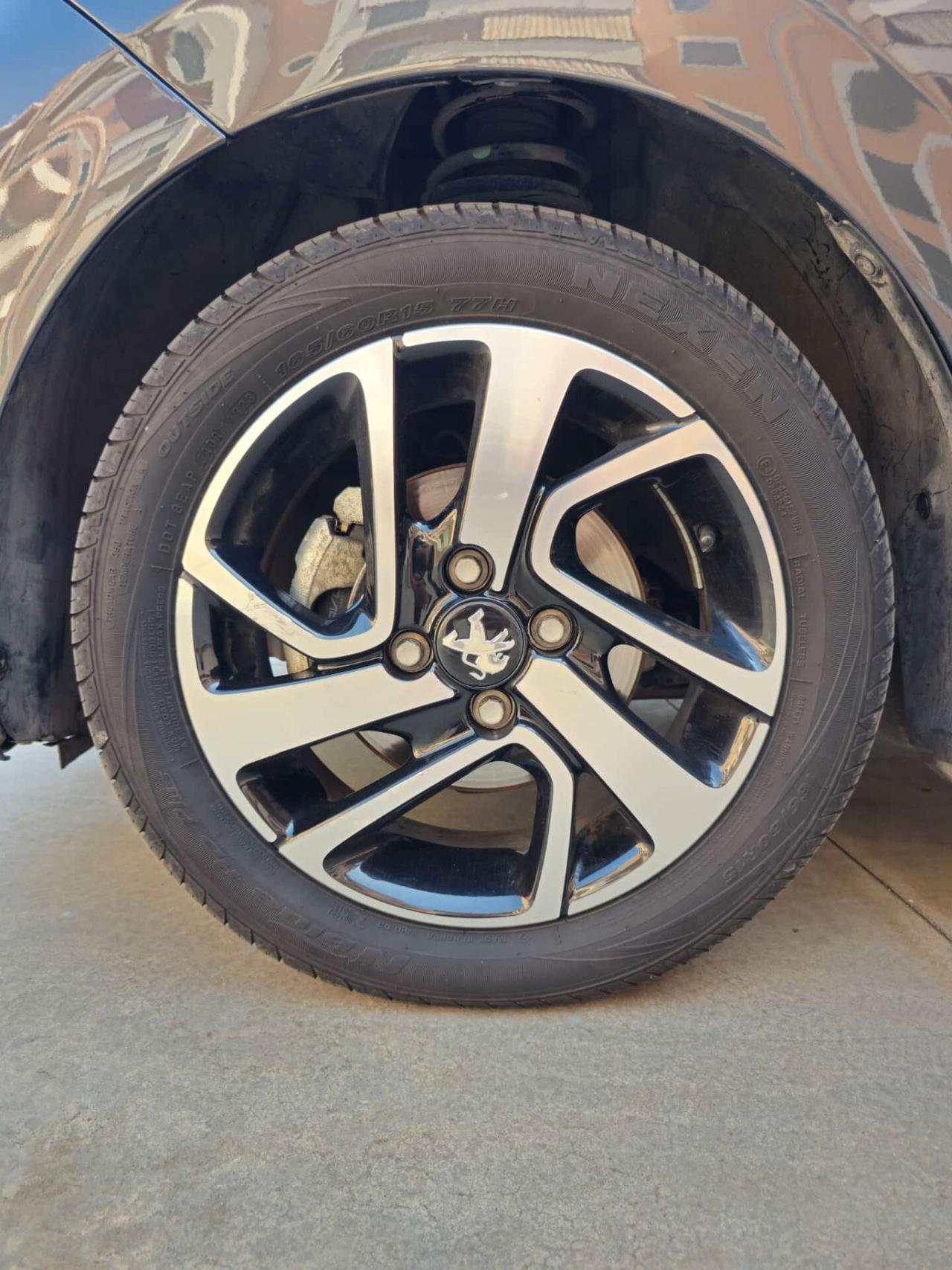 Peugeot 108 VTi 68 5 porte Allure