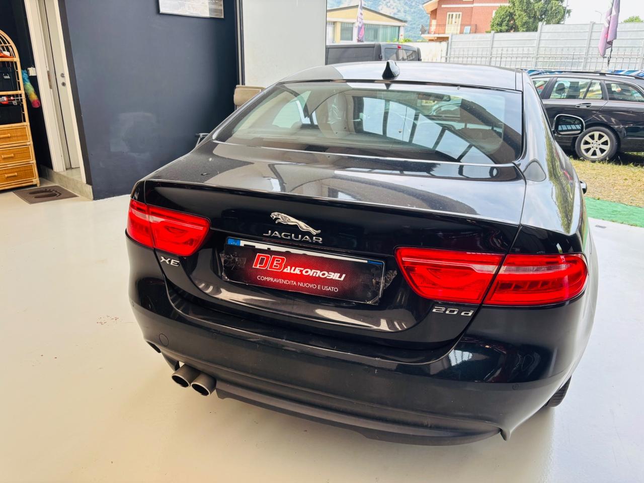 Jaguar XE 2.0 D Turbo Portfolio