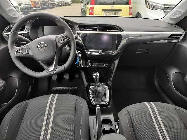 Opel Corsa 1.2 Design & Tech