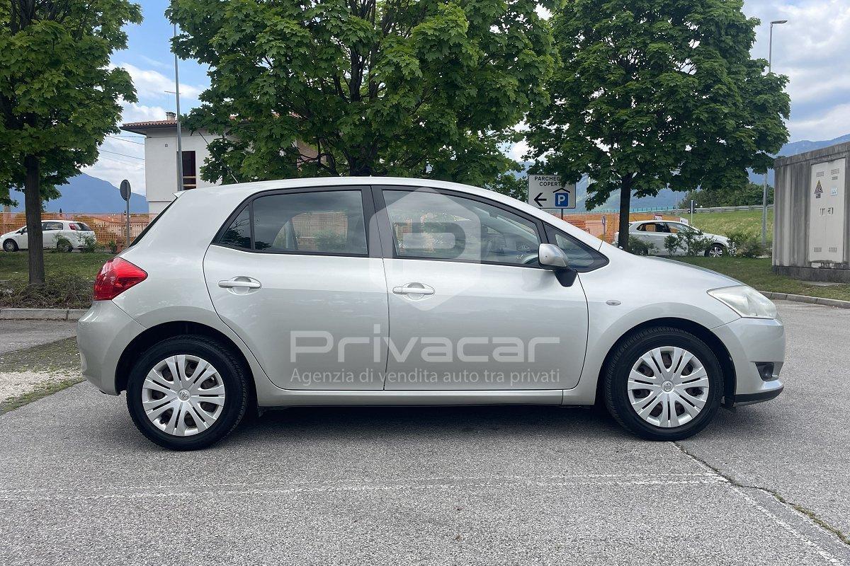 TOYOTA Auris 1.3 L 5 porte