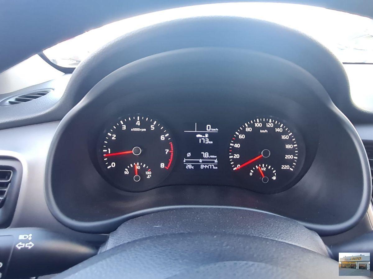 KIA Stonic 1.2 Benzina-Neopatentati-Anno 2022