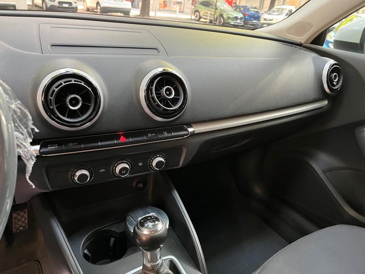 Audi A3 SPB 1.6 TDI clean diesel Ambiente
