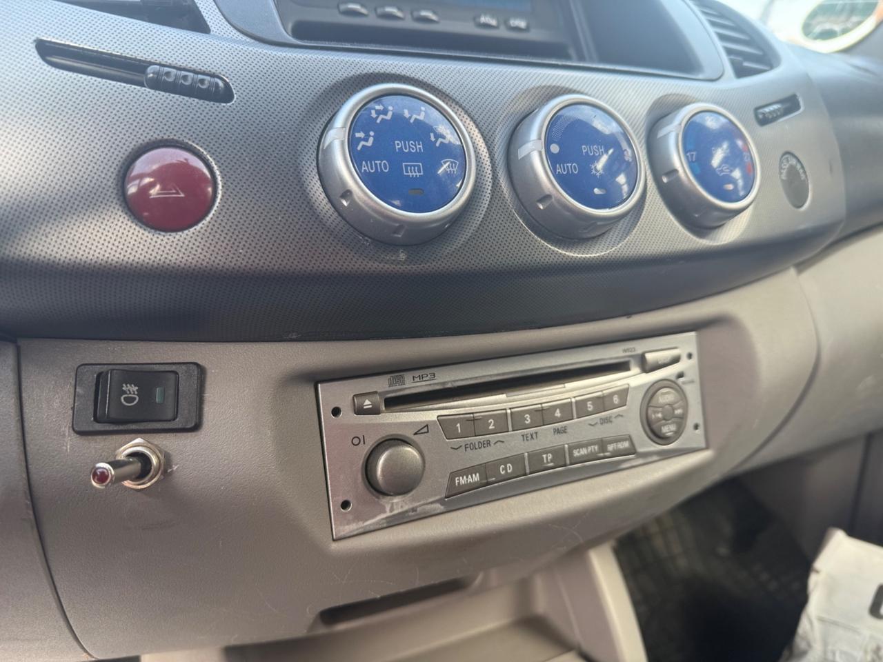 Mitsubishi L200 2.5 DI-D/167CV Double Cab Warrior