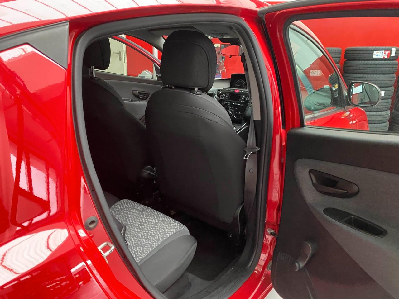 Lancia Ypsilon 1.0 FireFly 5 porte S&S Hybrid Ecochic Silver