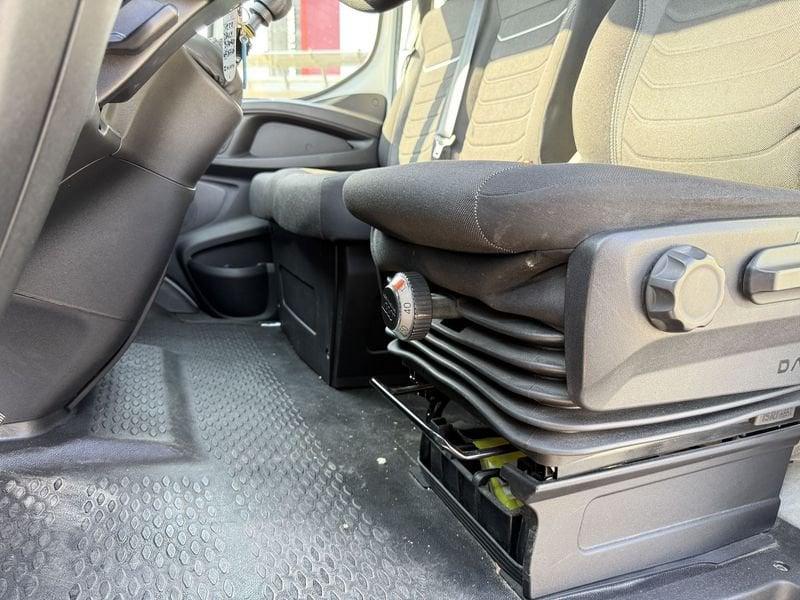 Iveco Nuovo DAILY 22 35s 16v 2.3 htp plm-tm FURGONE ** PREZZO + IVA **