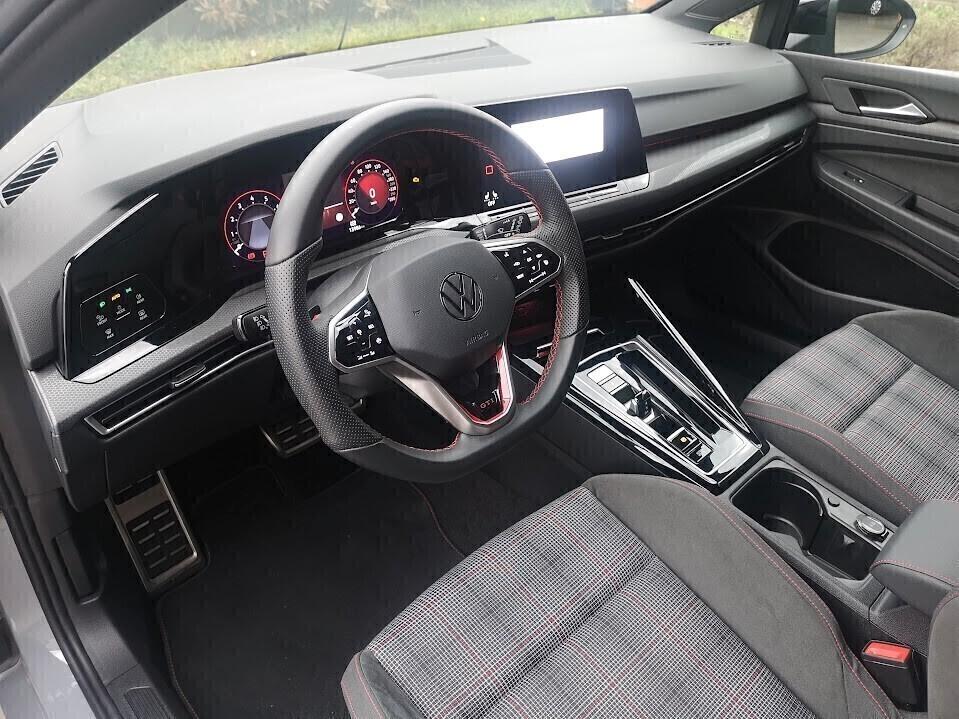 Volkswagen Golf GTI 2.0 TSI DSG Fari MATRIX