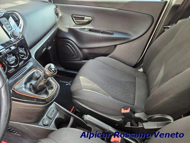 LANCIA Ypsilon 1.2 69 CV 5 porte GPL Ecochic Gold