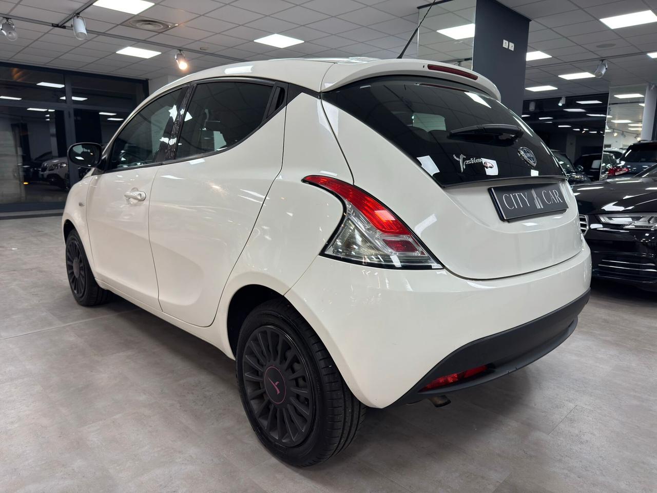 Lancia Ypsilon 1.3 MJT 16V 95 CV 5 porte S&S Platinum