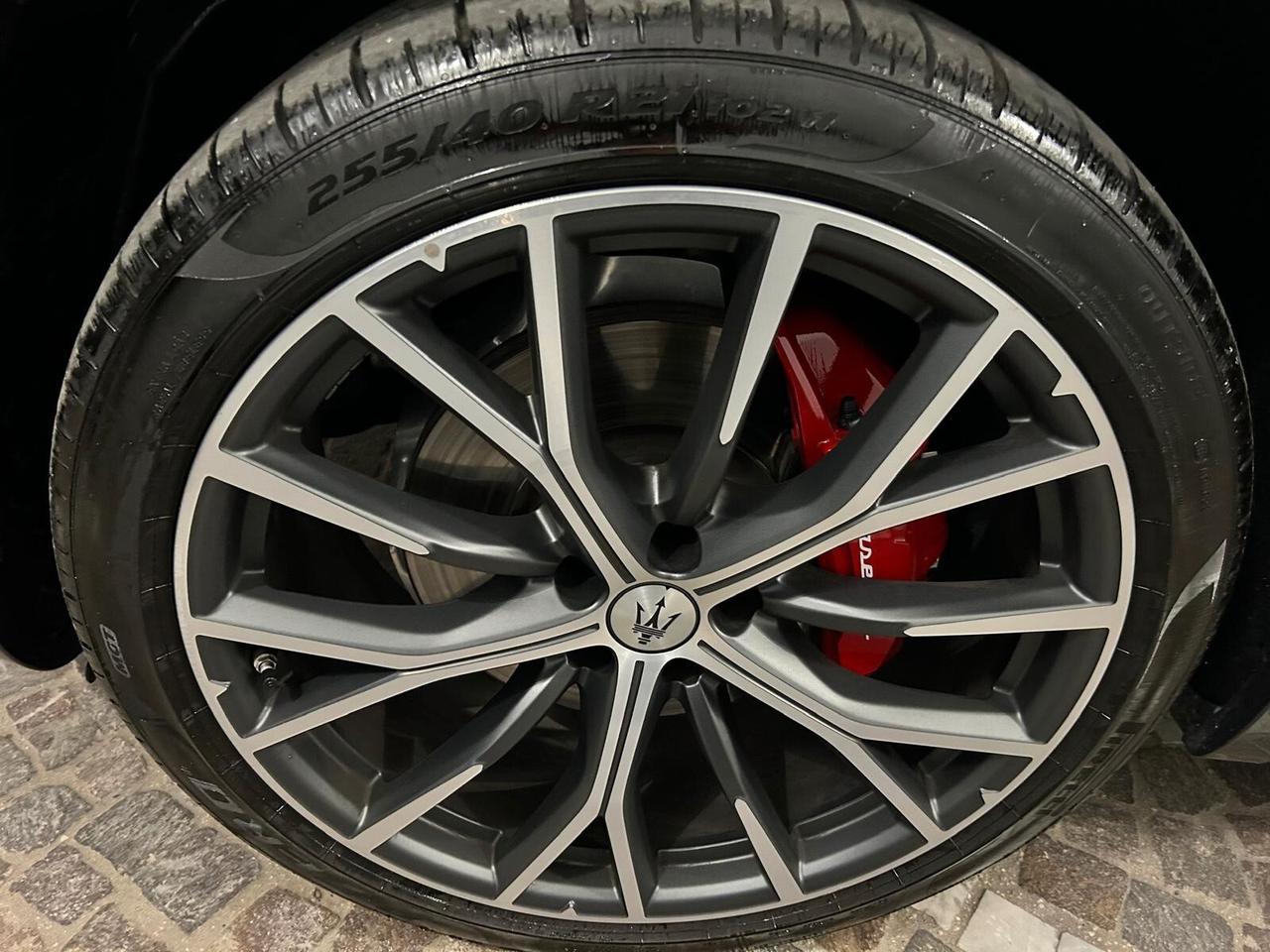 Maserati Grecale MODENA 330CV IVA ESPOSTA