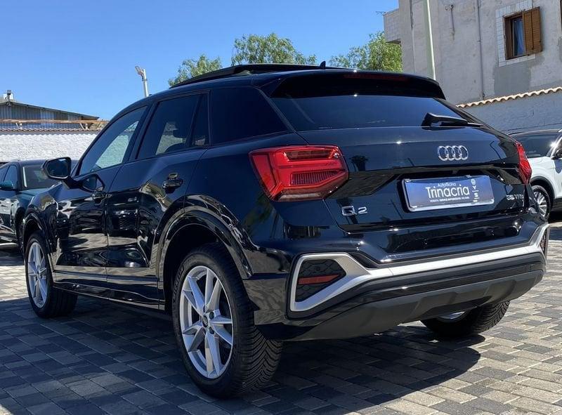 Audi Q2 S Line interno ed esterno 1.5 TFSI 150CV 35