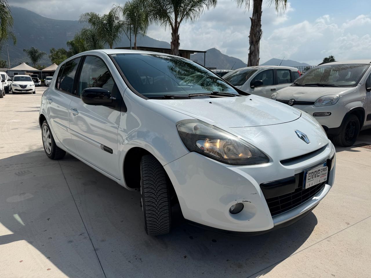 RENAULT CLIO 2010 1.2 BENZINA 101 CV