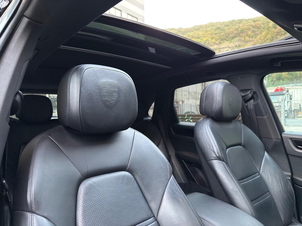 PORSCHE CAYENNE 3.0 V6 BENZINA SPORT FULL OPTIONAL - TETTO PANORAMICO perfetta