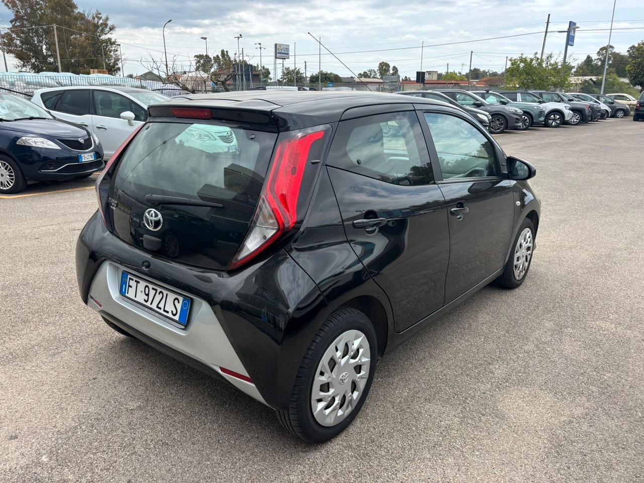 Toyota Aygo 1.0 VVT-i 72 CV 5 porte x-cite