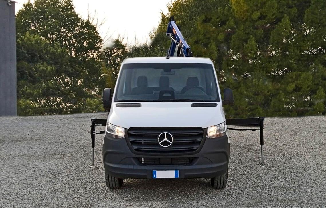 Mercedes Benz