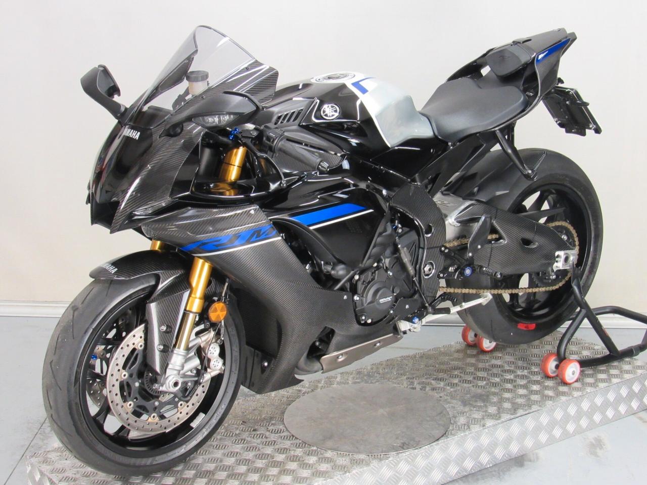 Yamaha YZF-R1M M