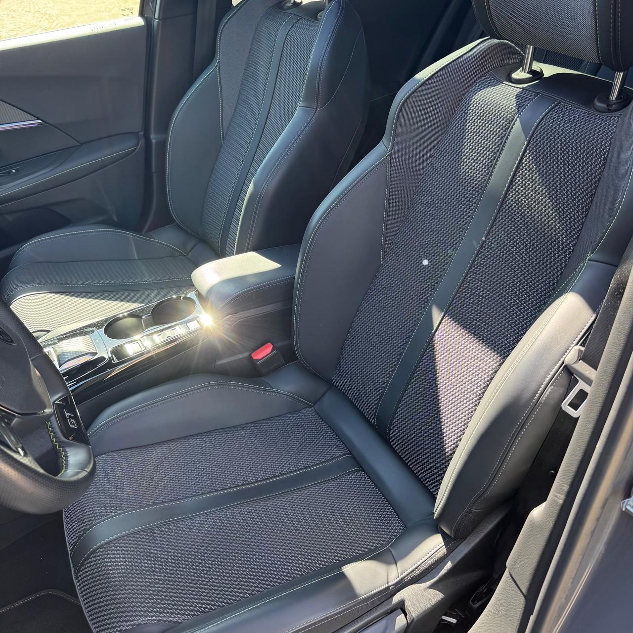 Peugeot 2008 BlueHDI GT FULL OPTIONAL
