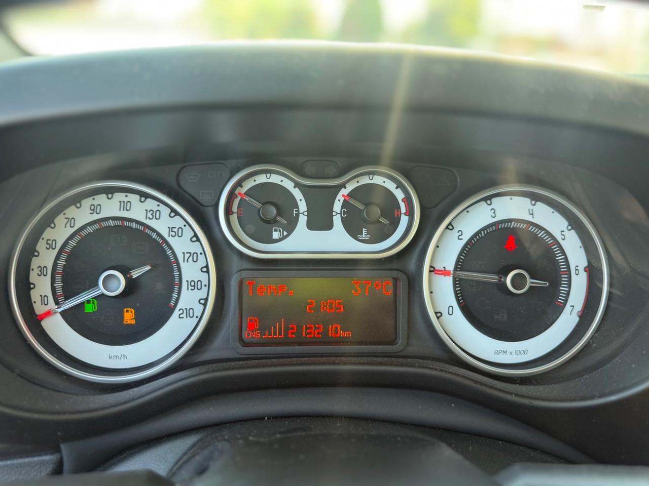 Fiat 500L twin air natural power NEOPATENTATI