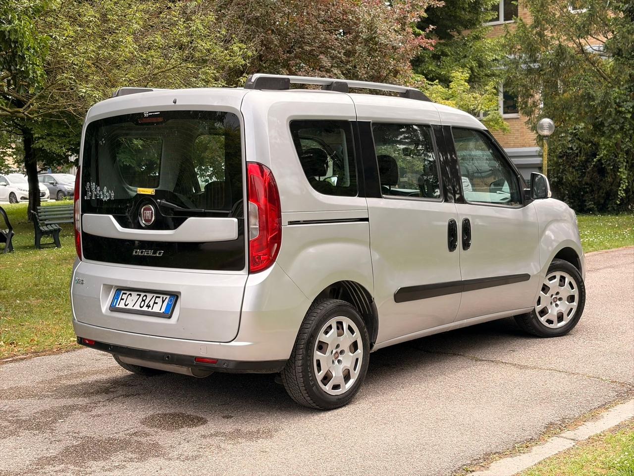 Fiat Doblo Doblò 1.4 T-Jet 16V Natural Power Lounge 2015