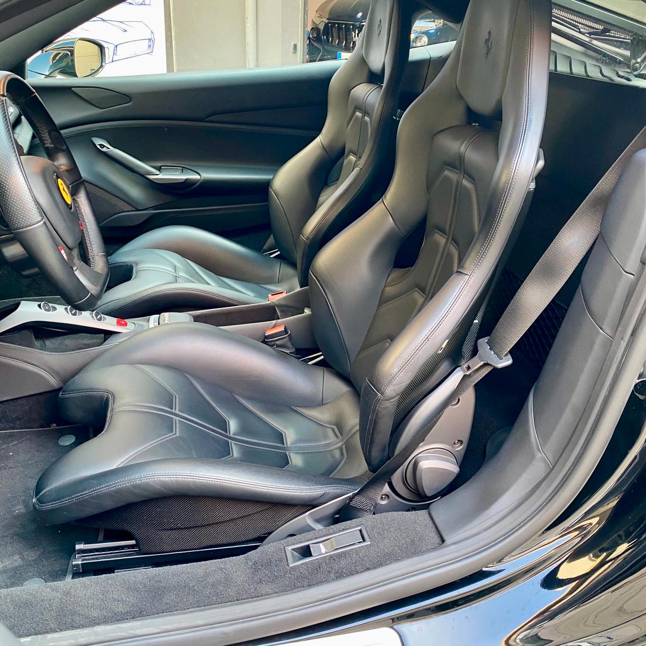 Ferrari 488 Coupe 3.9 GTB dct