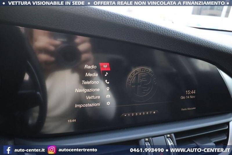 Alfa Romeo Giulia 2.2 D 210CV AT8 AWD Q4 VELOCE