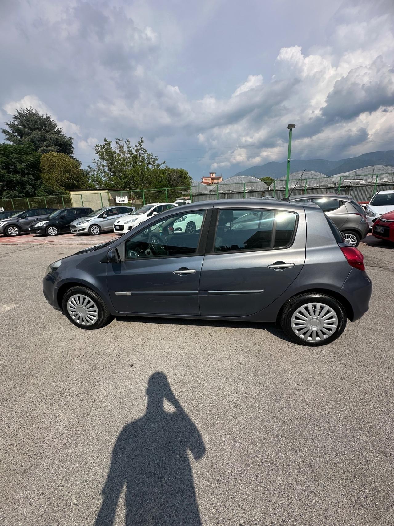 Renault Clio 1.2 16V 5 porte Luxe