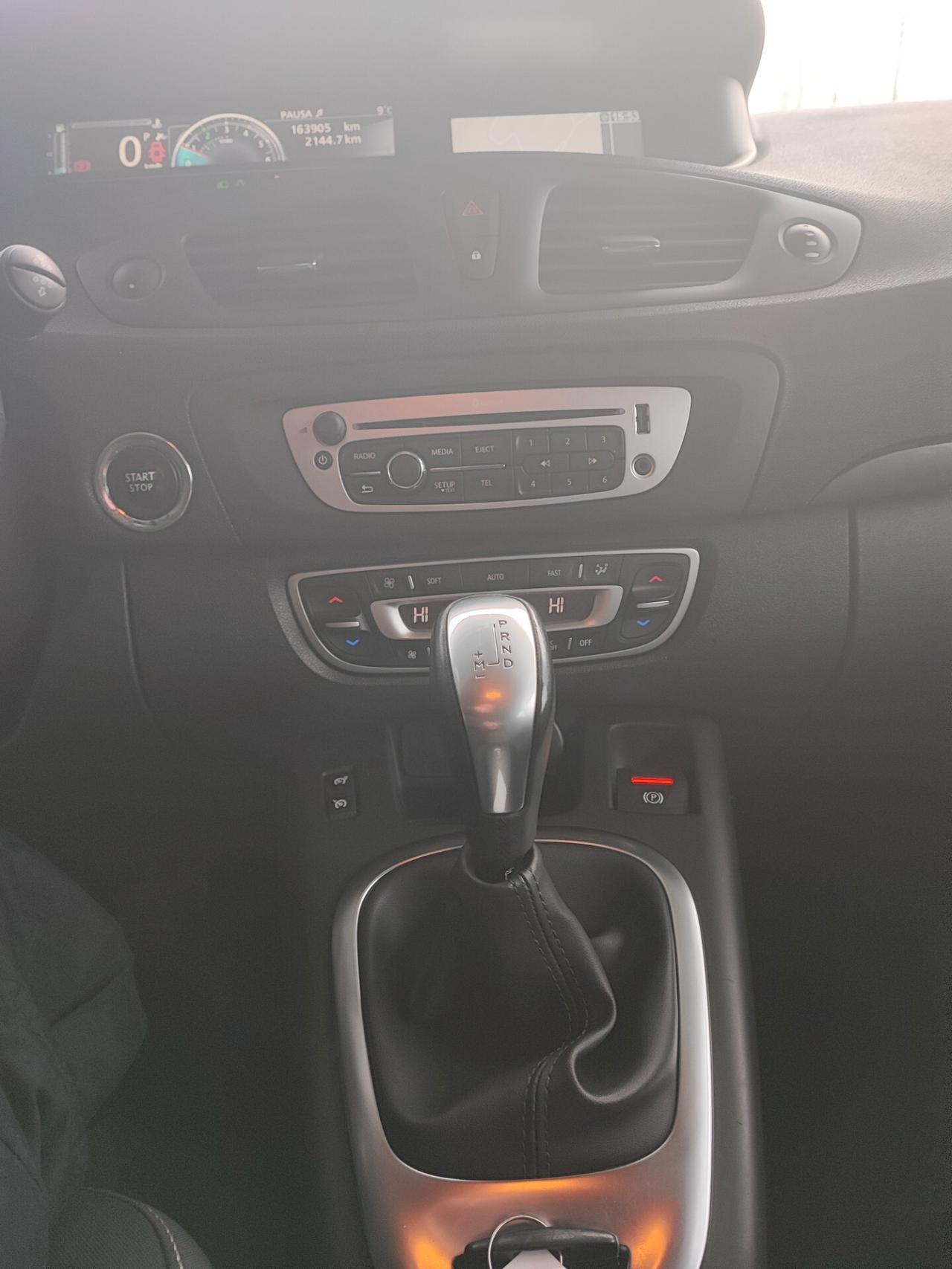 Renault Scenic Scénic XMod dCi 110 CV EDC Bose