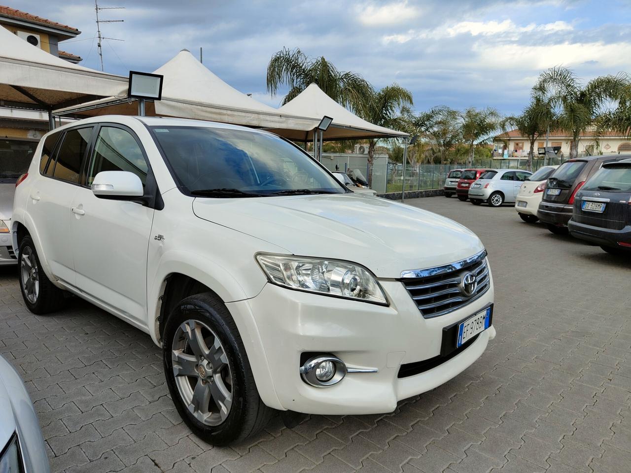 Toyota RAV 4 RAV4 Crossover 2.2 D-Cat 177 CV Executive