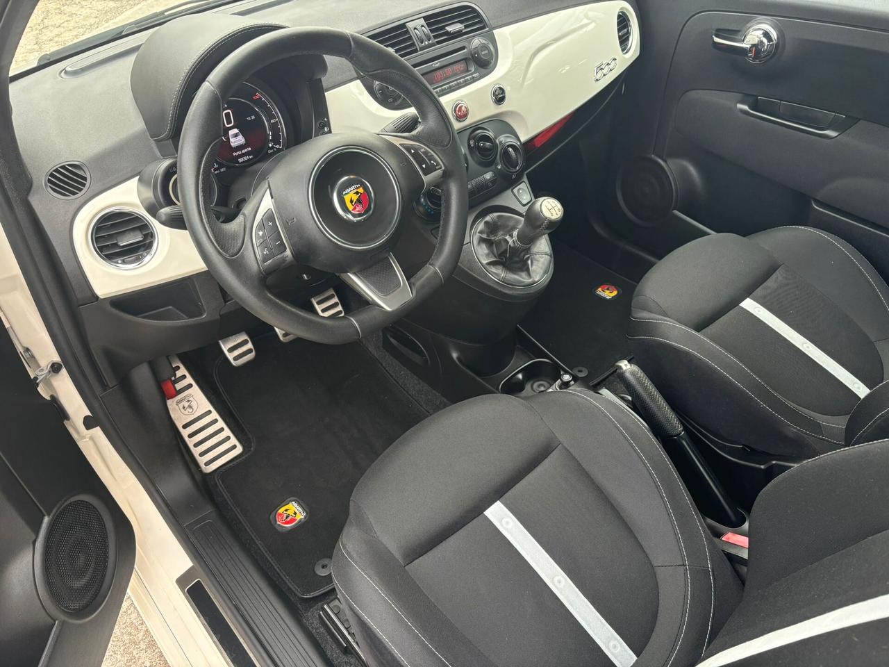 Abarth 595 1.4 Turbo T-Jet 140 CV