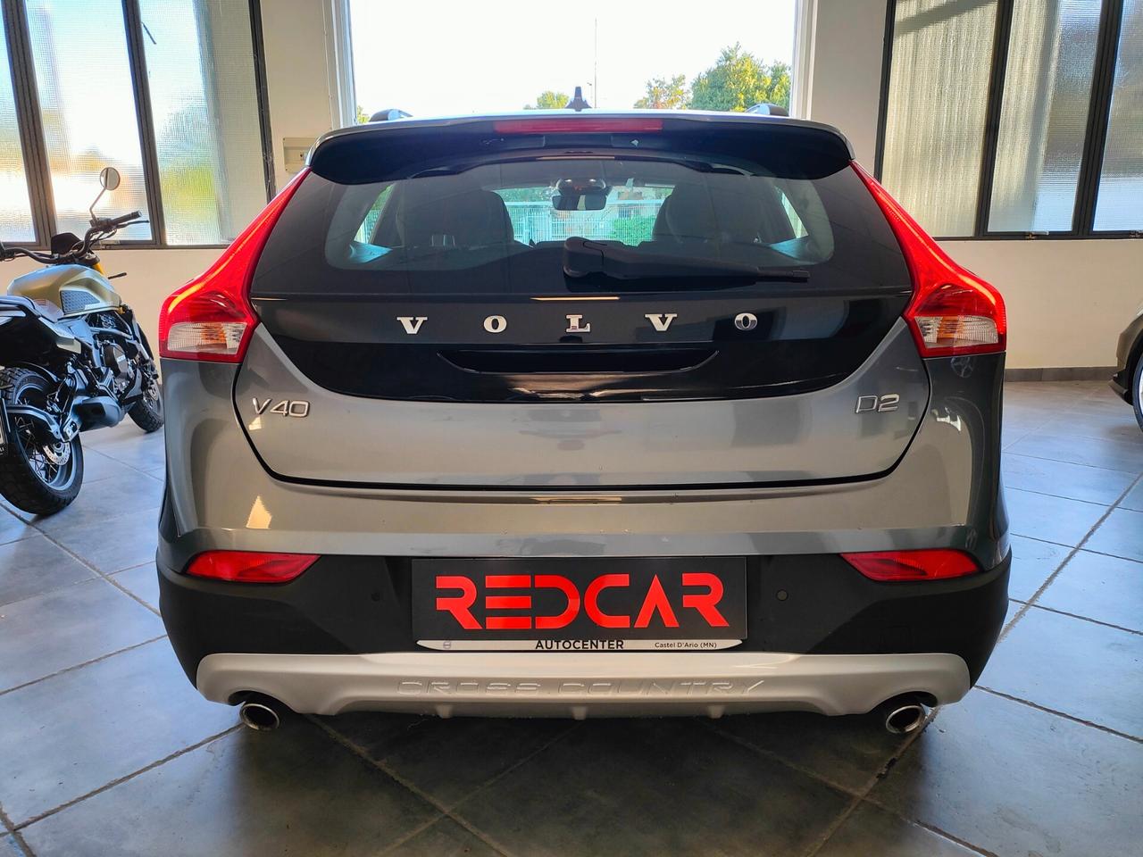 VOLVO V40 CROSS COUNTRY 2.0 D2