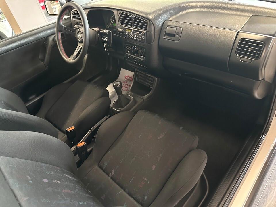 Volkswagen Golf GTI 2.0 16v 3p - ASI CRS