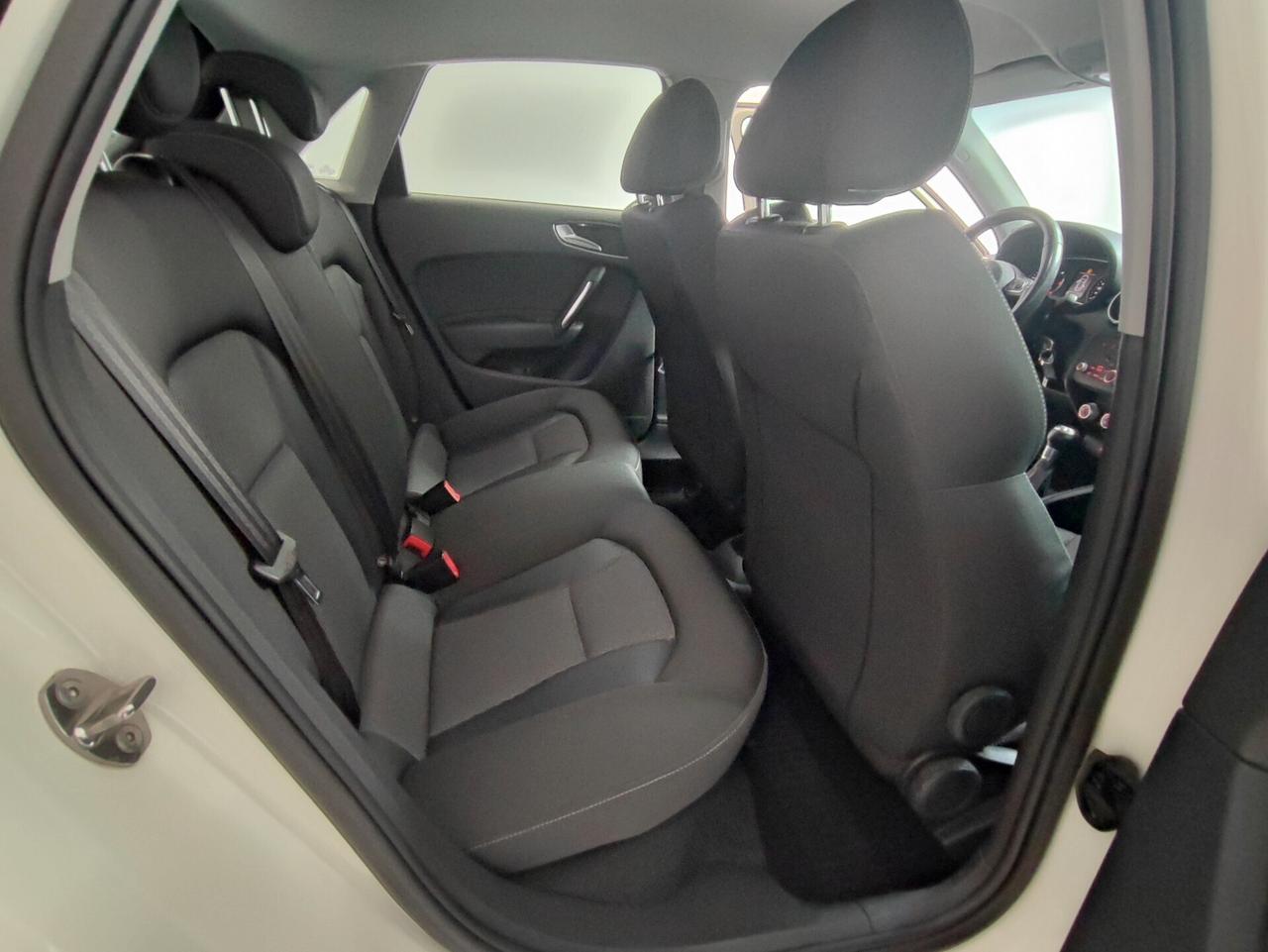 Audi A1 1.6 TDI S tronic Admired
