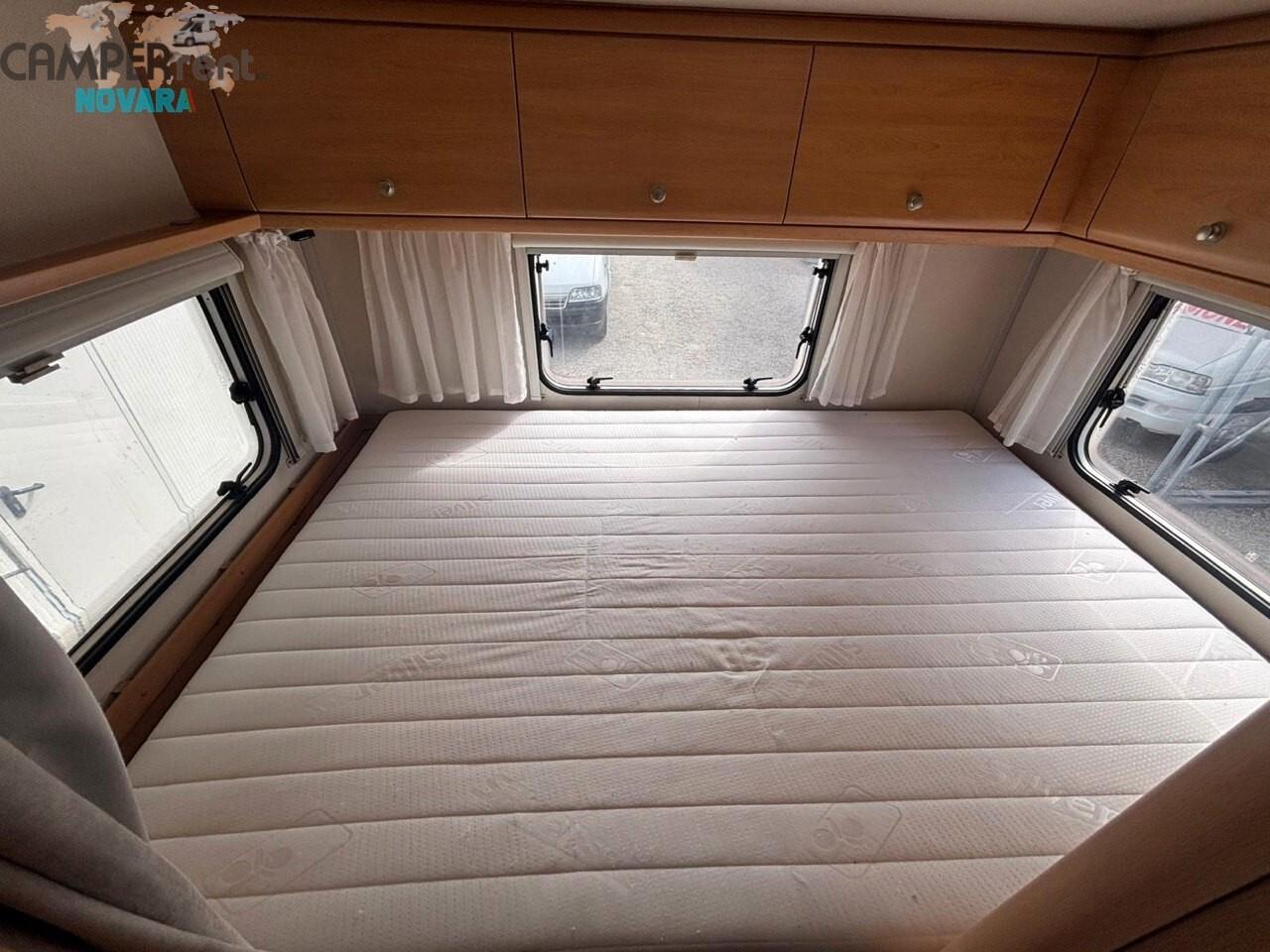 Knaus SUN TRAVELLER -MANSARDATO LETTO MATRIMONIALE IN CODA