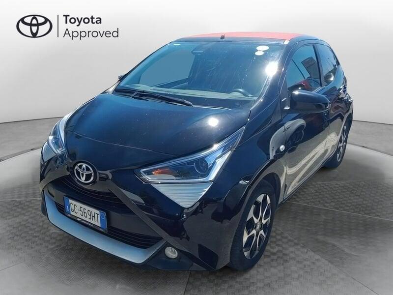 Toyota Aygo Connect 1.0 VVT-i 72 CV 5 porte x-wave