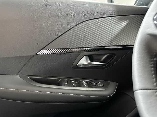 Peugeot 208 PureTech 100 Stop&Start 5 porte Allure KM ZERO