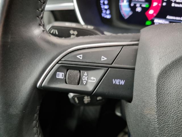 AUDI Q3 35 TFSI Business Advanced