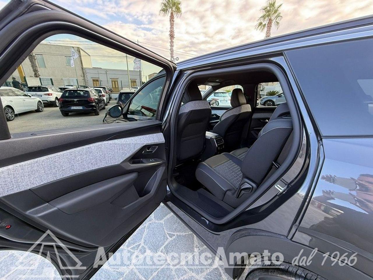 Peugeot 5008 Plug-in Hybrid 195 e-DCS7 Allure