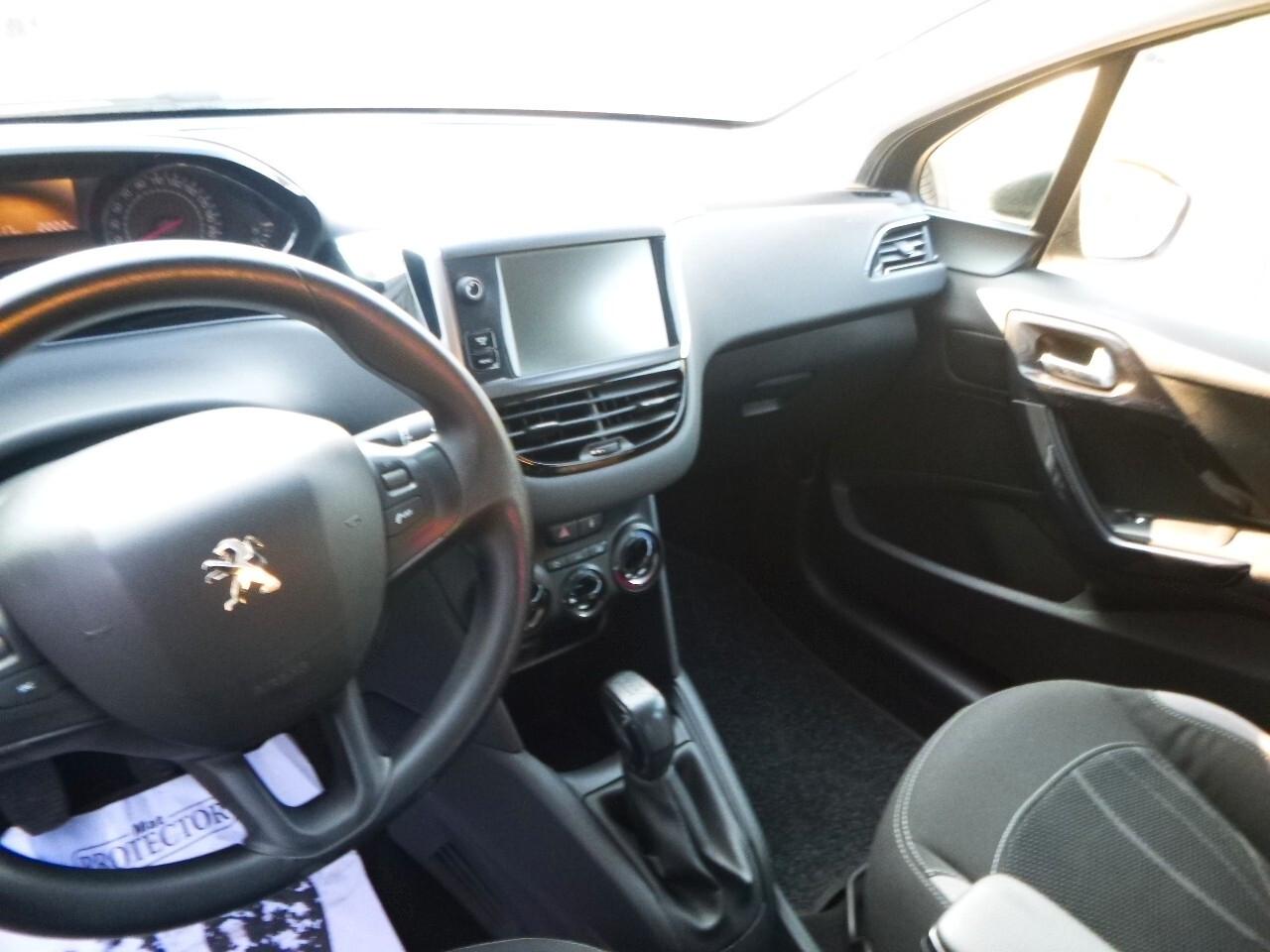 Peugeot 208 1.2 VTi 82 CV 5 porte Access NEOPATENTATI