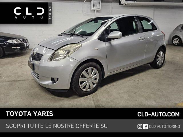 TOYOTA Yaris 1.3 3 porte AUTOMATICA