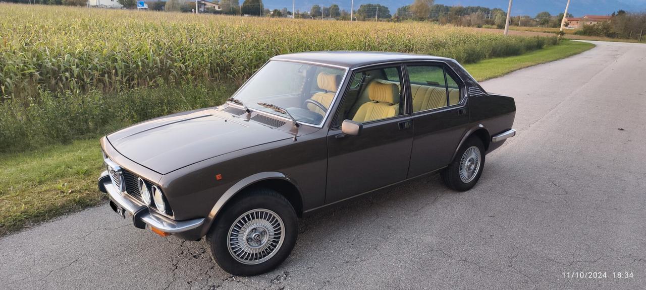 Alfa Romeo Alfetta 1.800 122CV RARA LUCI DI BOSCO