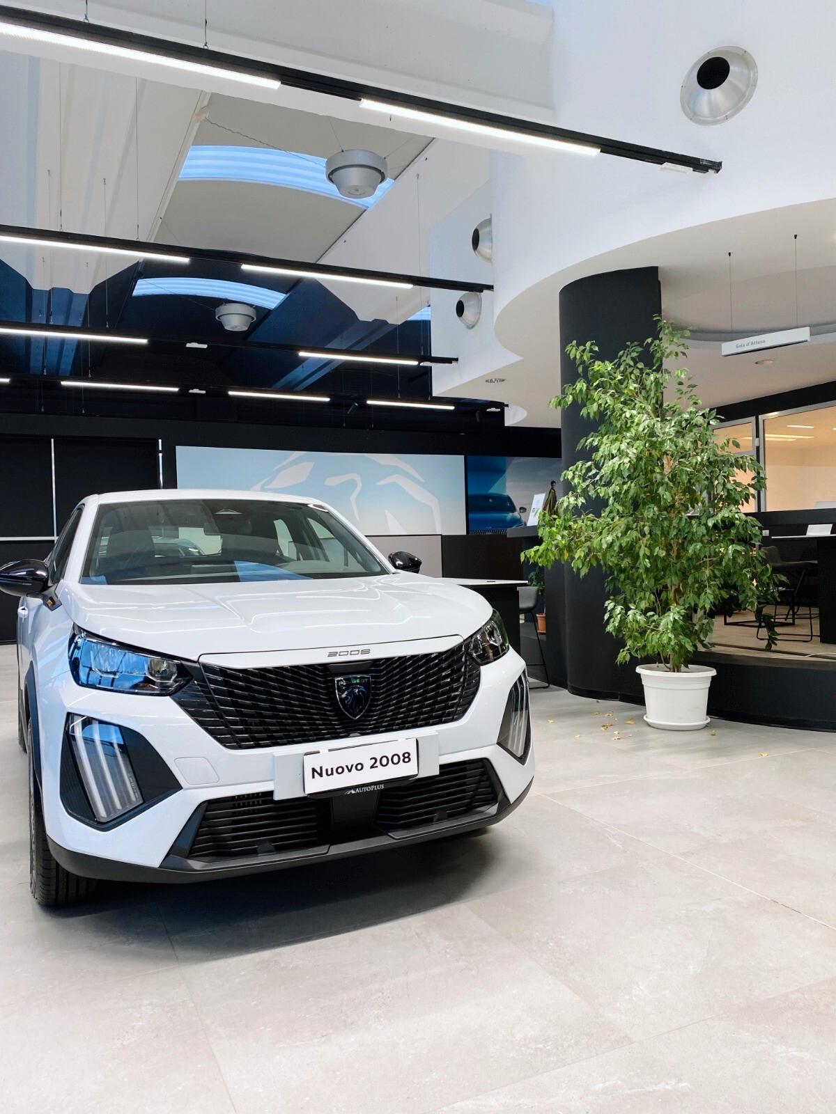 Peugeot 2008 Hybrid 145 e-DCS6 Style