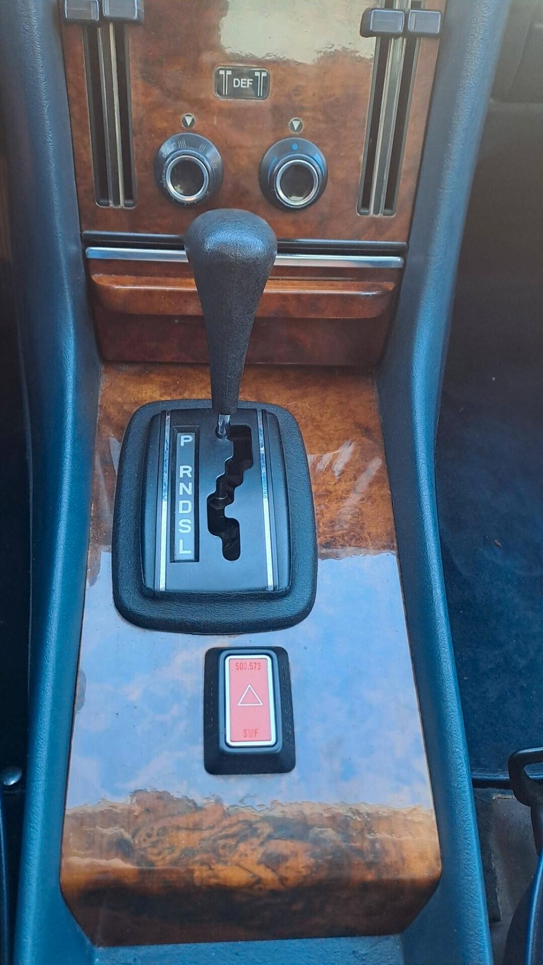 Mercedes-benz SL 380 SLC 380 Very rare LHD european car