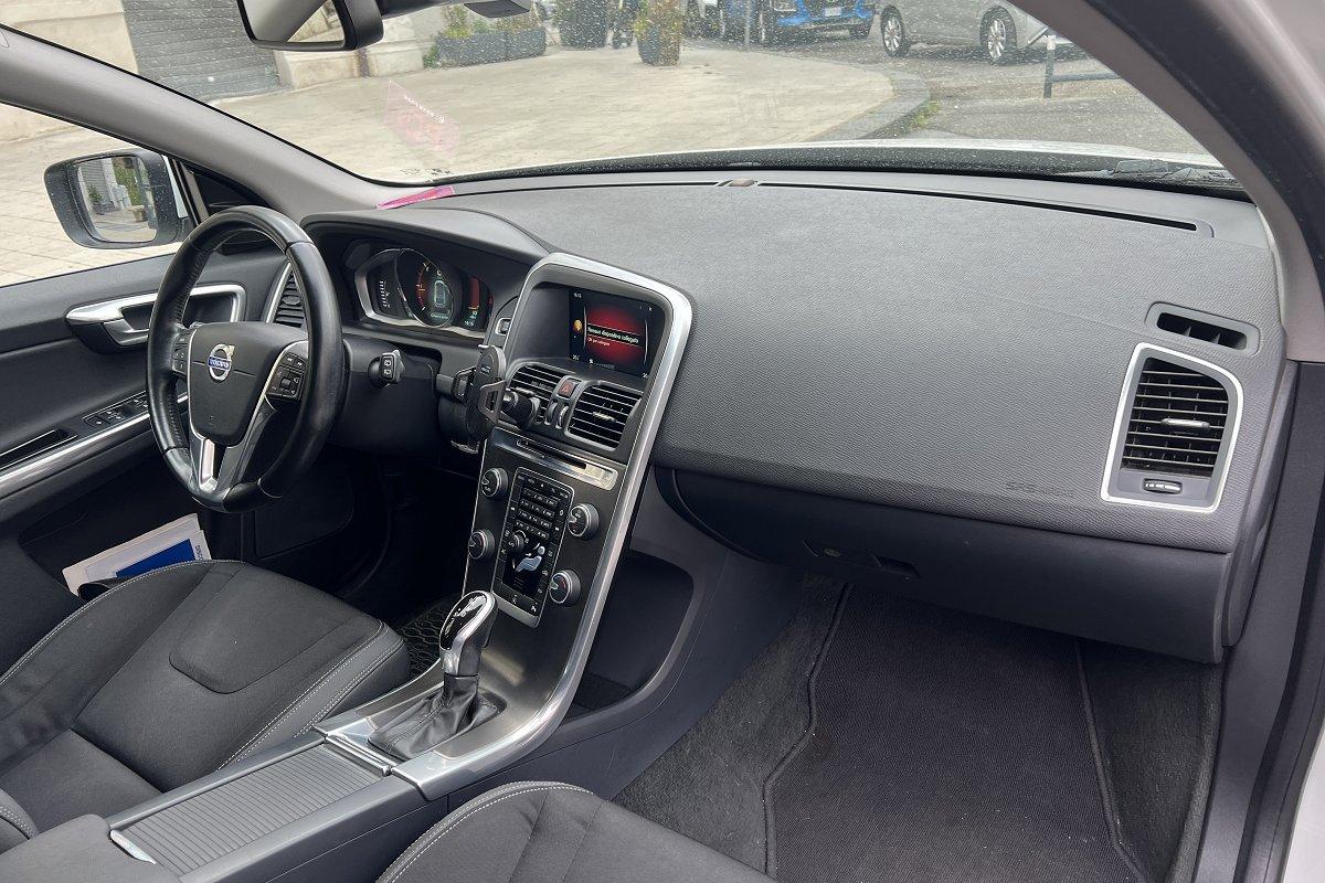 VOLVO XC60 D4 Geartronic Momentum