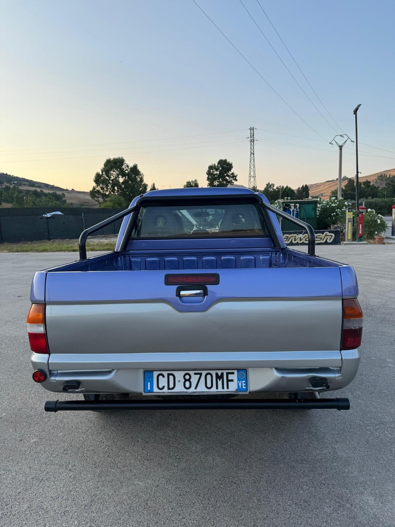 Mitsubishi L200 2.5 TDI 99cv