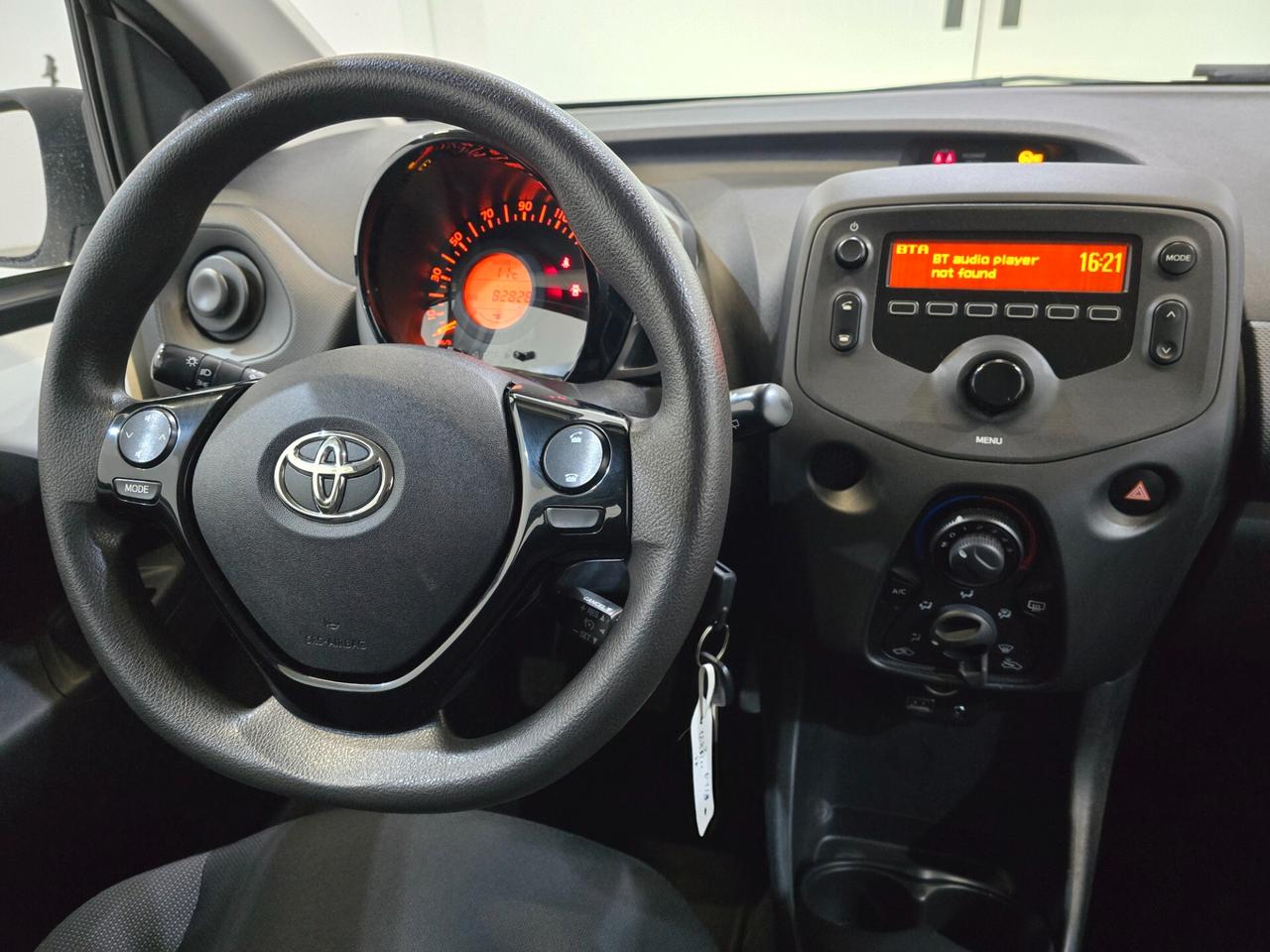 Toyota Aygo X 1.0 VVT-i 72 CV 5 porte Trend S-CVT BICOLORE