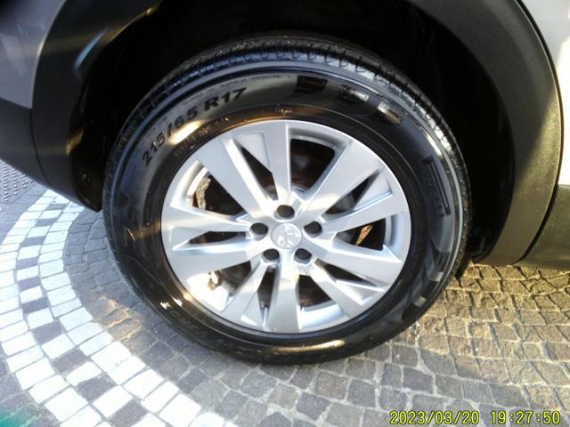 PEUGEOT 3008 BlueHDi 130 S&S Active Business