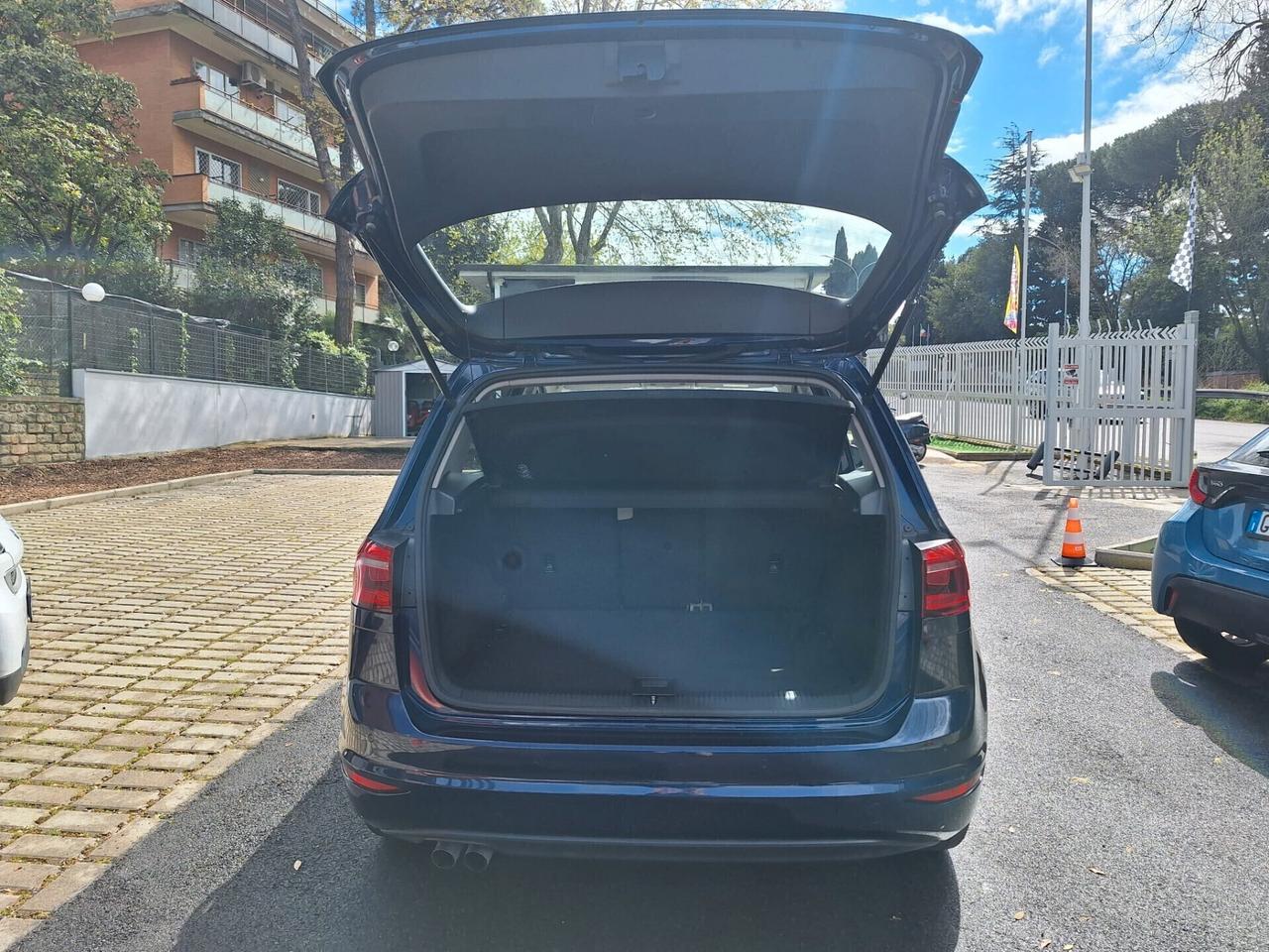 Volkswagen Golf Sportsvan 2.0 TDI 5p. Highline BlueMotion Technology