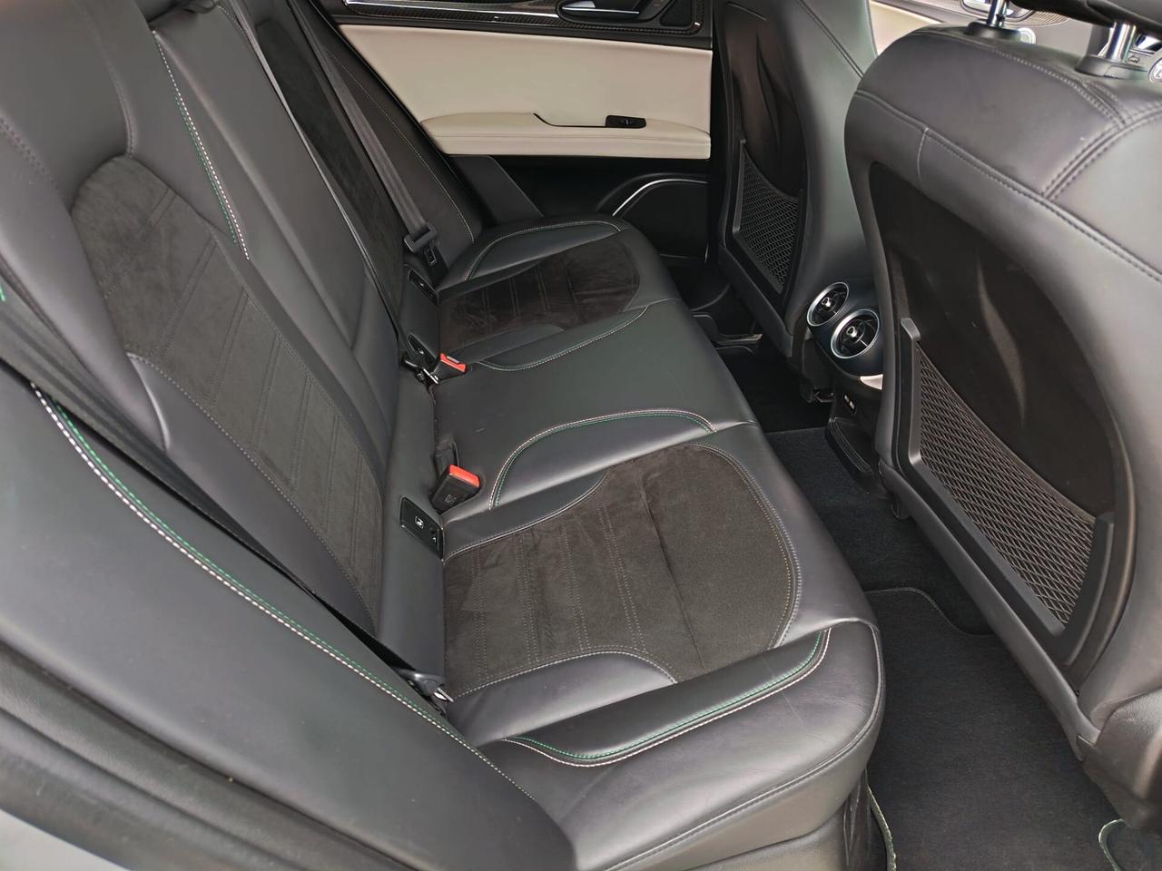 Alfa Romeo Stelvio 2.9 Bi-Turbo V6 510 CV AT8 Quadrifoglio