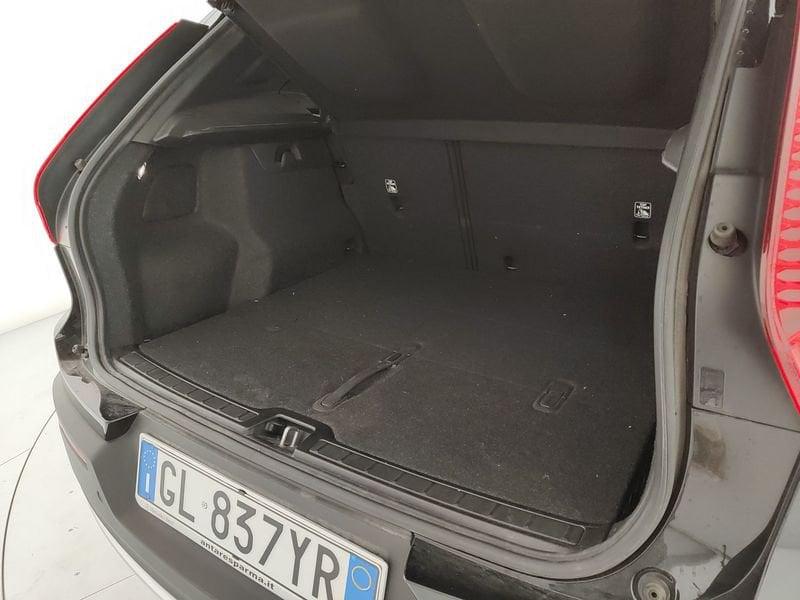 Volvo XC40 XC40 T2 Momentum - OK PER NEOPATENTATI !