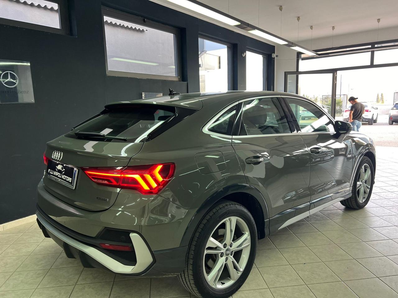 Audi Q3 SPB 35 TDI quattro S line edition